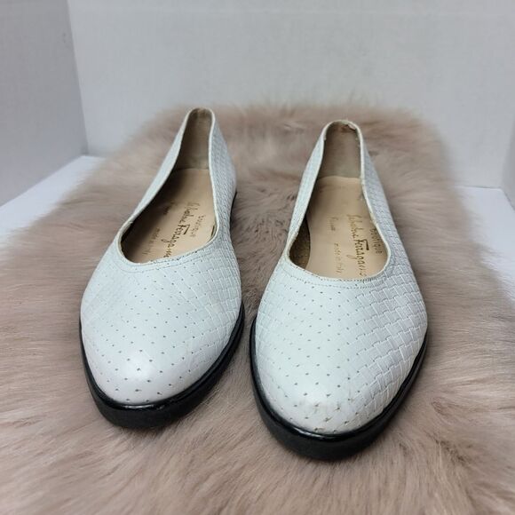 Salvatore Ferragamo White Leather Perfored Loafer Womens Shoes Size 8.5 - Picture 2 of 10
